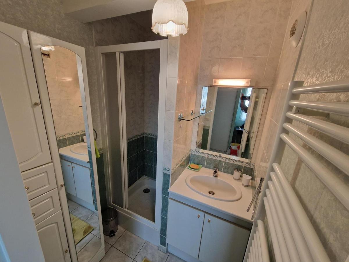 Chatelaillon-Plage Centre-Ville: Apt 4 Pers, Balcon, Parking, Piscine, Wifi - Fr-1-706-21 Buitenkant foto